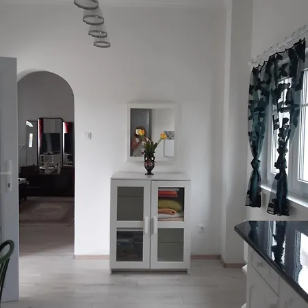 Holiday home Rebeka Zamardi