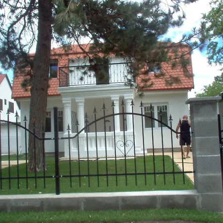 Rebeka * Zamardi